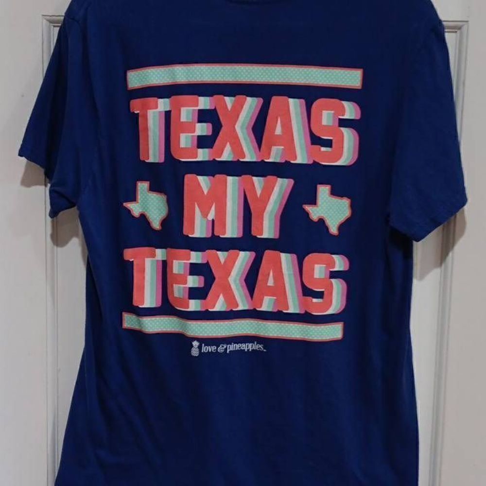 Love & Pineapples Tshirt